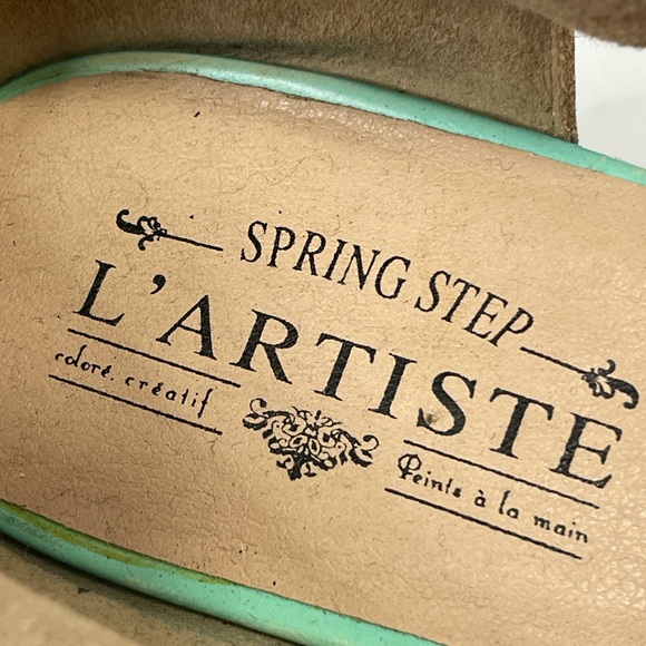 Spring Step Green Floral Heels - Picture 7 of 8